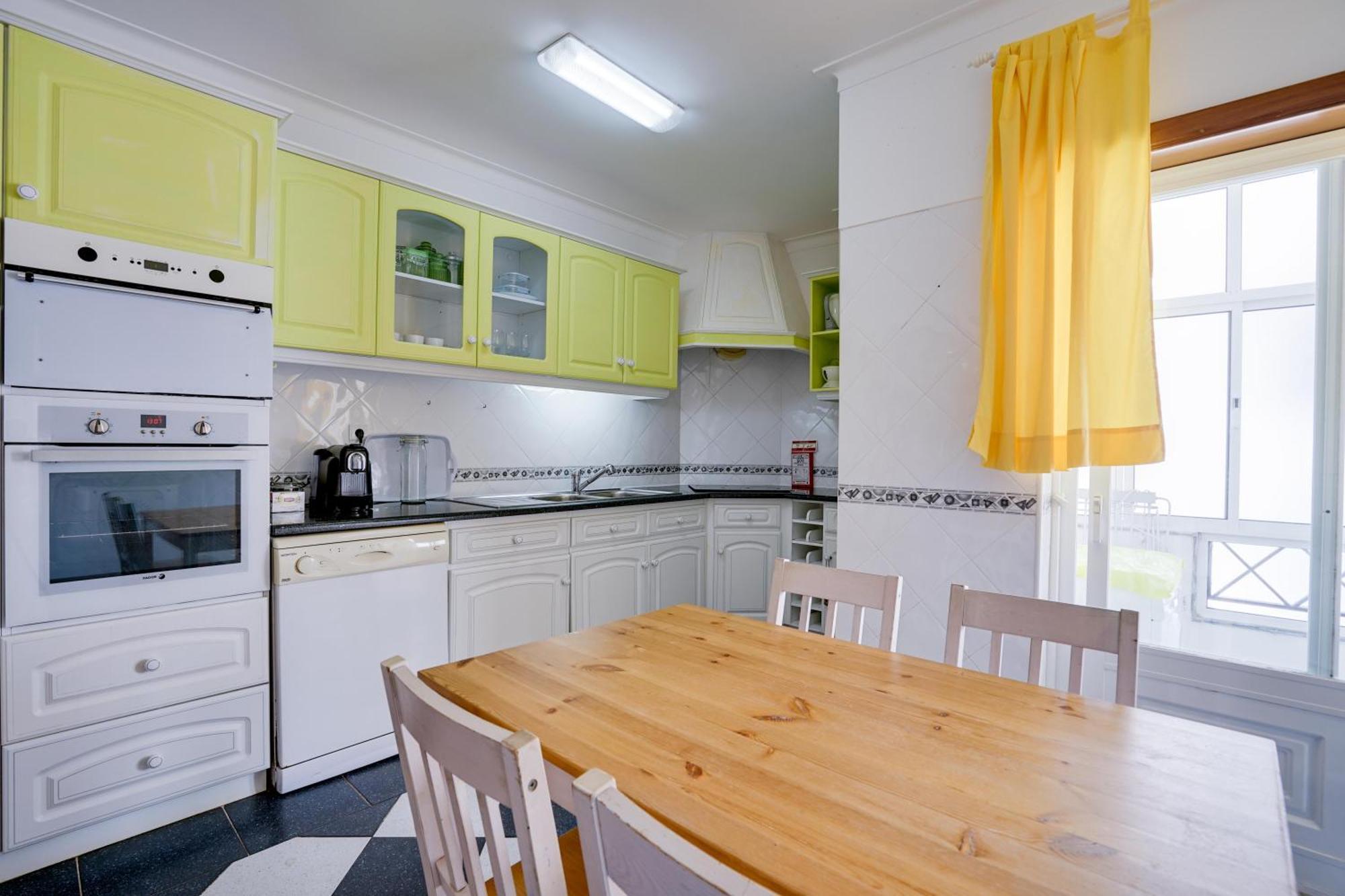 Peniche Sun & Surf Apartment Luaran gambar